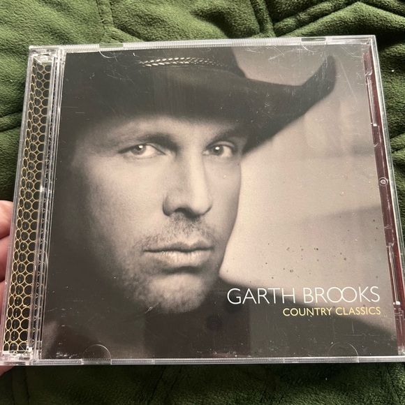 Garth Brooks Country Classics CD - Picture 1 of 2